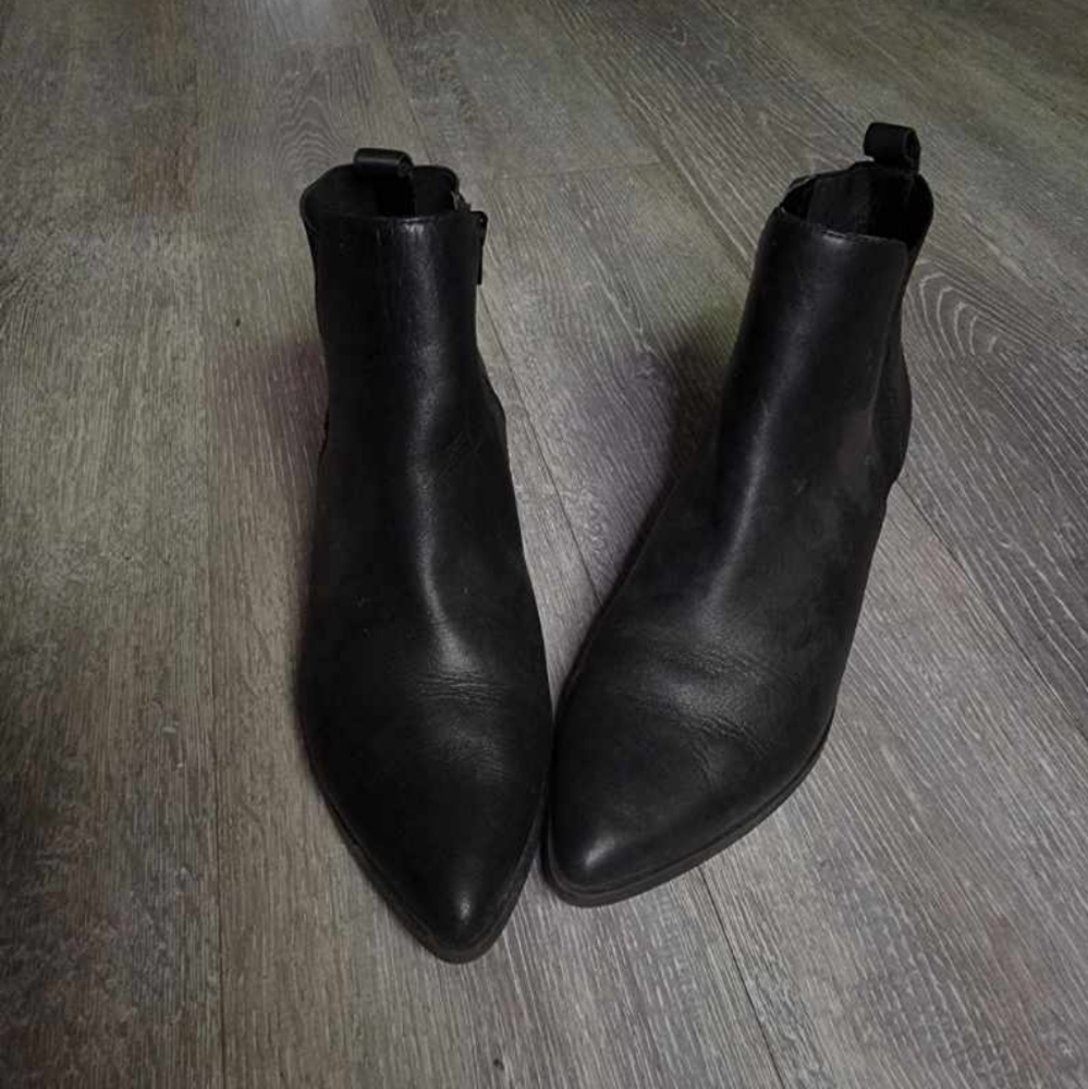 Crown vintage Afessa style